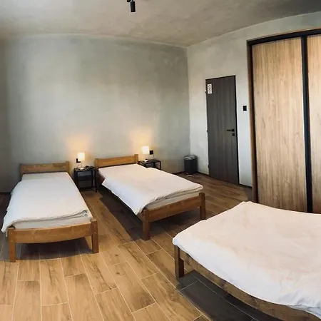 Kerkira Pub&restaurant Velke Ulany