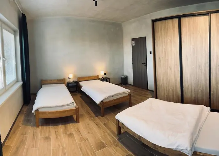 Kerkira Pub&restaurant Velke Ulany