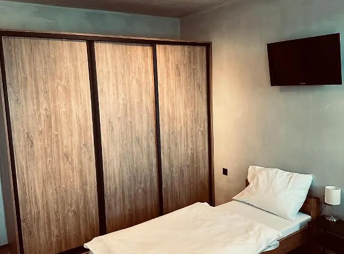 Kerkira Pub&restaurant Δωμάτια σε οικογενειακή κατοικία *