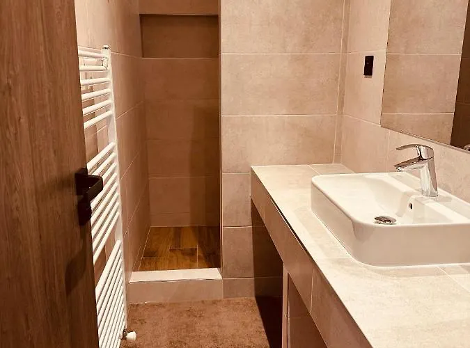 Kerkira Pub&restaurant * Velke Ulany