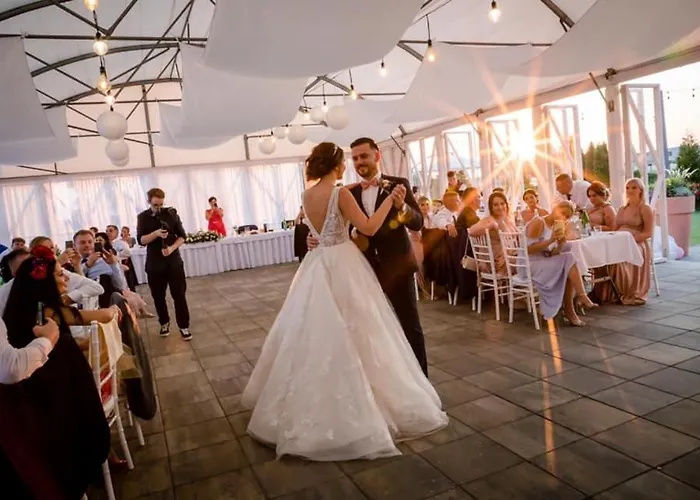 Kerkira Pub&restaurant * Velke Ulany